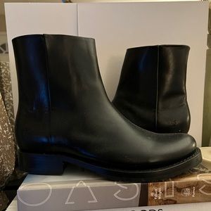 Frye - Veronica Inside Zip